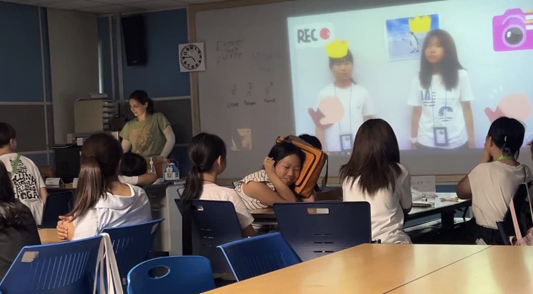 一日を楽しく過ごした子どもたちの笑顔