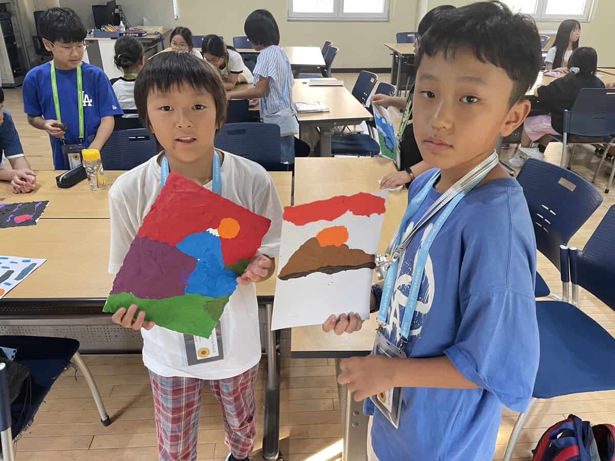 午前の授業に取り組む子どもたちの様子